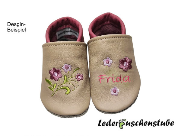 Lederpuschen Namen Blumen und Blumenstrauß